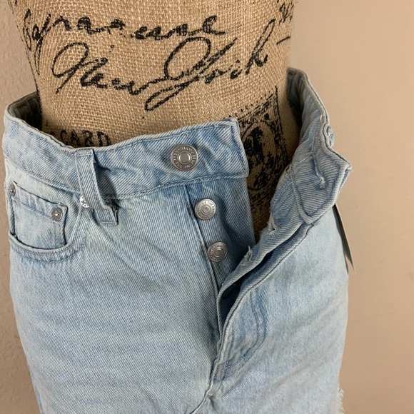 ❤️NWT Free People Frayed Denim Skirt Sizes-25+26 - Picture 8 of 8